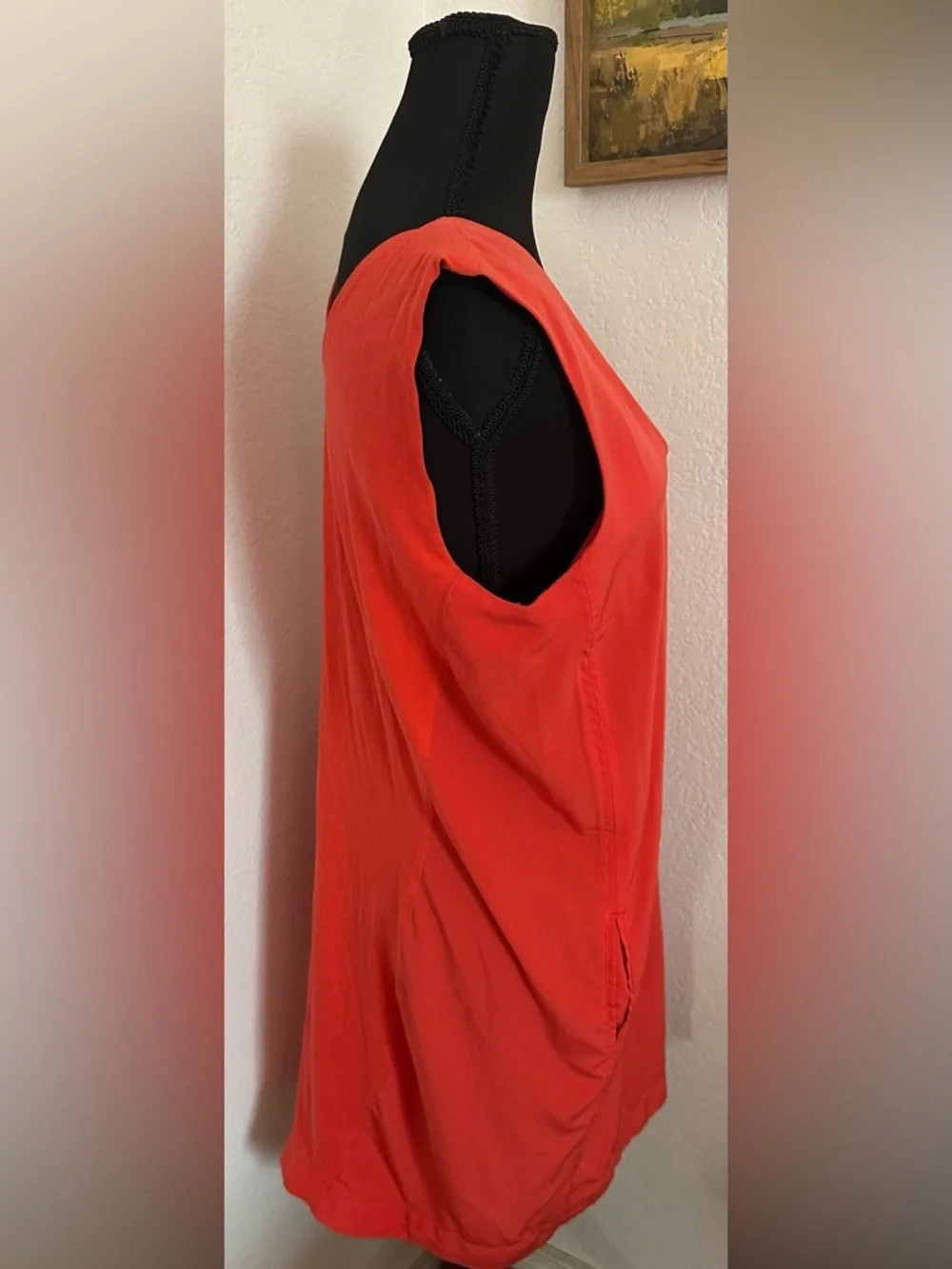 Zara Sleeveless V-Neck Shift Dress in Vibrant Coral-Red - Size M